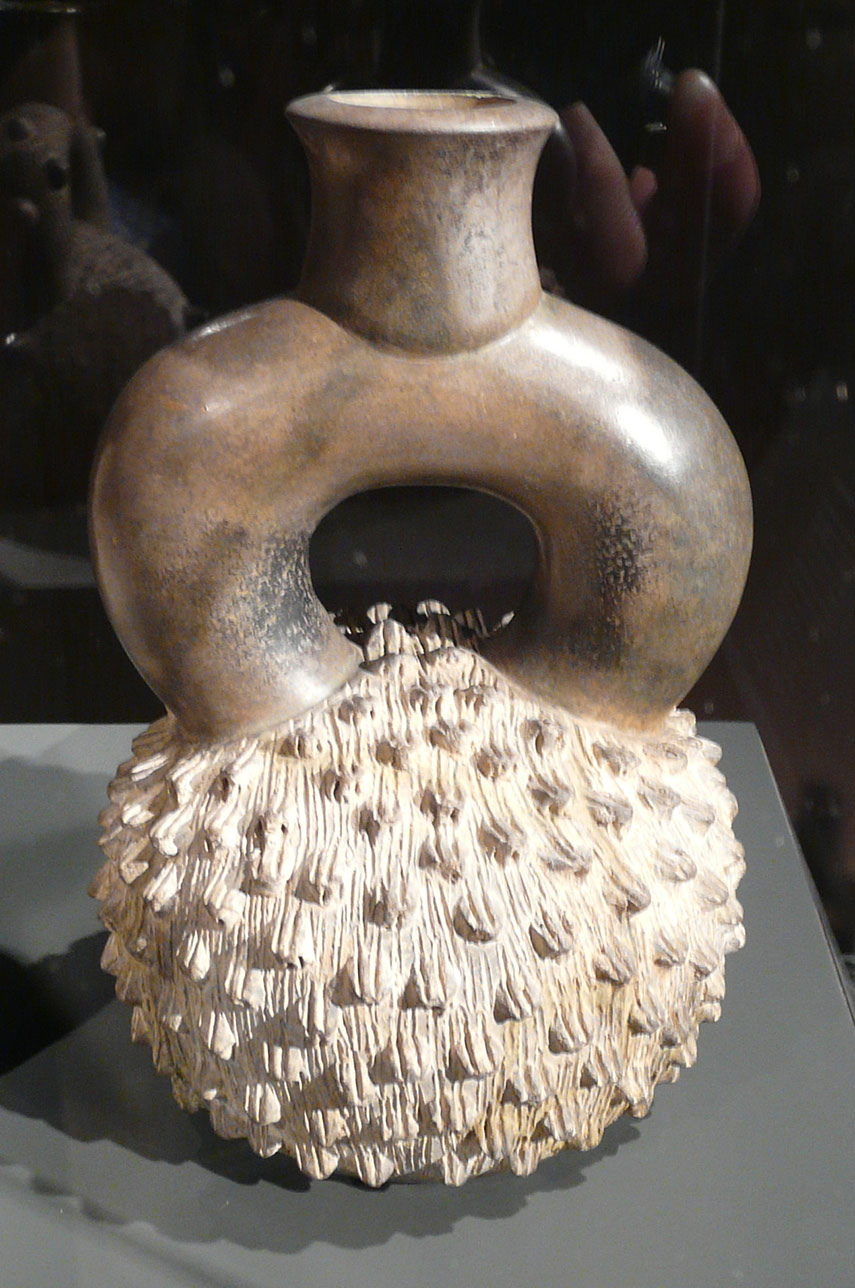 Imagen de una jarra con forma del fruto del chirimoyo