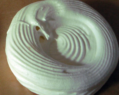 Delicioso merengue de chirimoya Imagen de un merengue de chirimoya